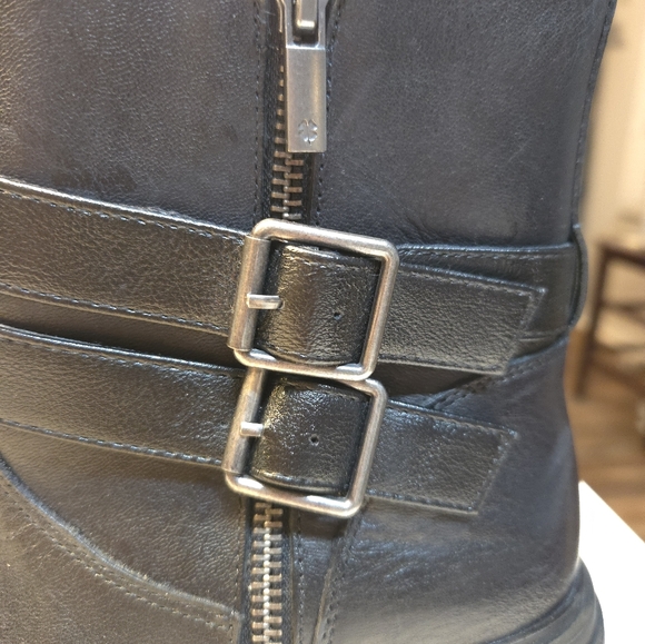 Lucky Brand Woman's Boots - Picture 6 of 15